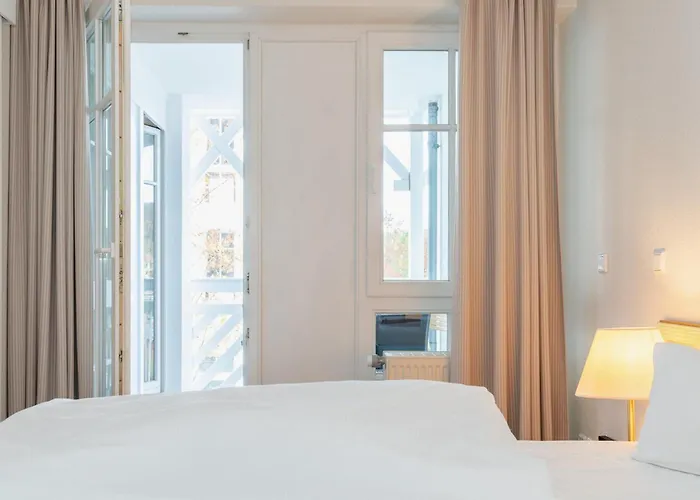 325, Seepark アパート