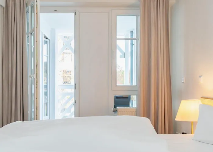 325, Seepark アパート *